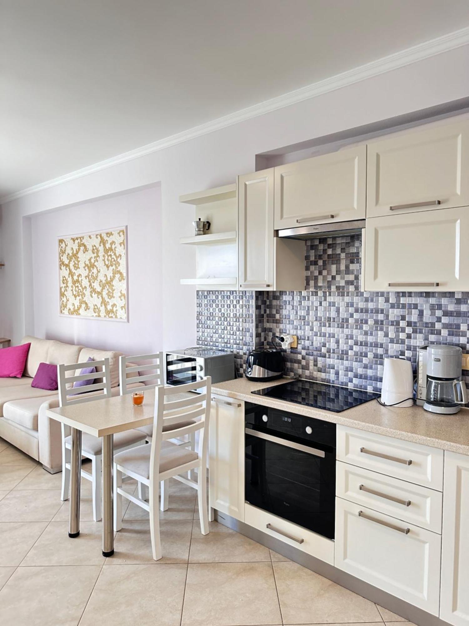 Violet Sea View Apartment Sarande Bagian luar foto
