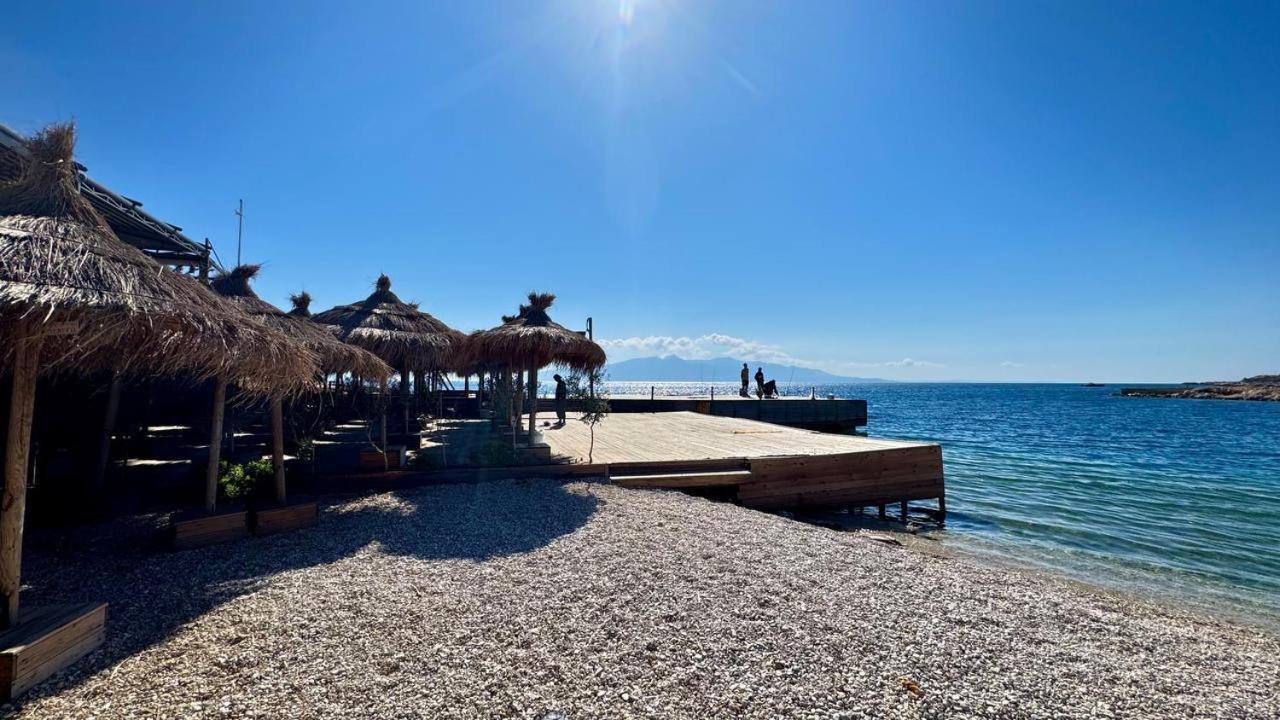 Violet Sea View Apartment Sarande Bagian luar foto