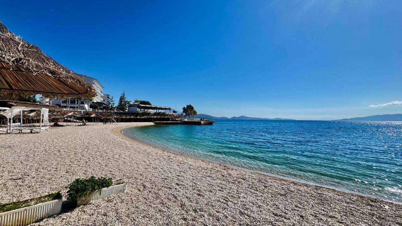 Violet Sea View Apartment Sarande Bagian luar foto